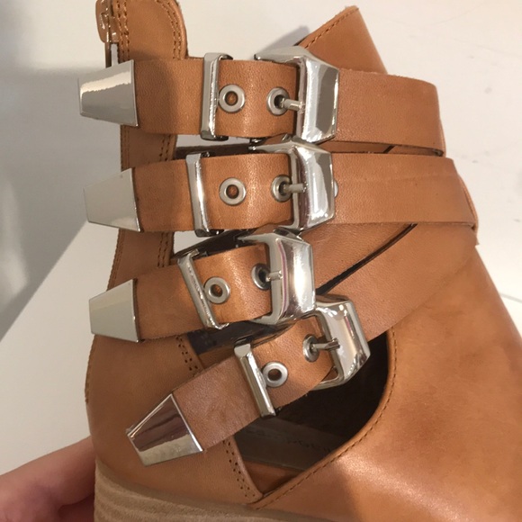 Everly Bootie by Jeffrey Campbell - Picture 7 of 7